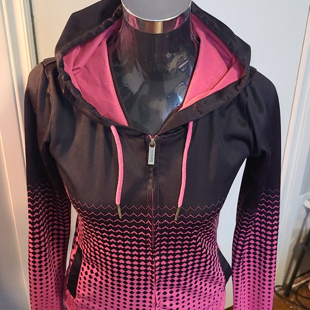 Bench zip up sz XS